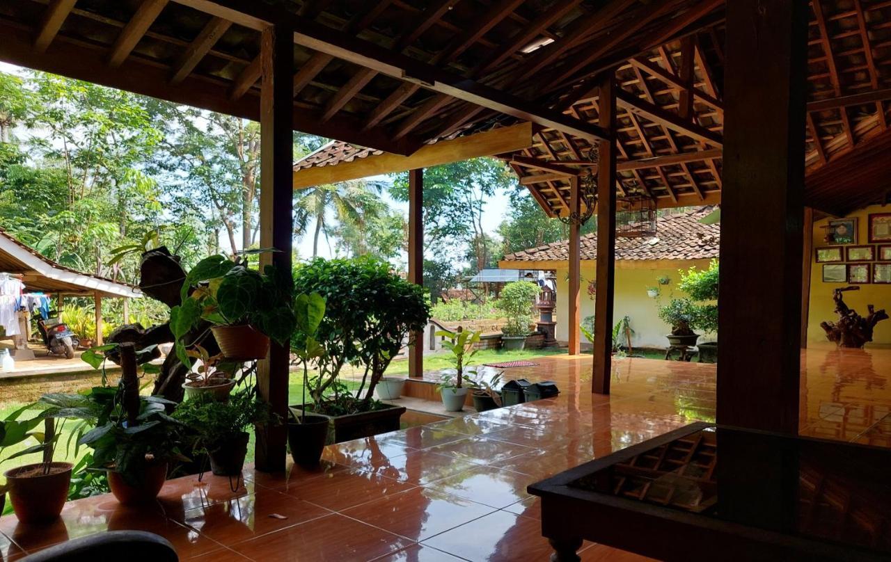 Nara Homestay Syariah Mangunan Экстерьер фото